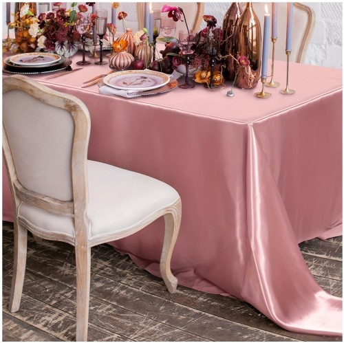 obrus-różowy-satynowy